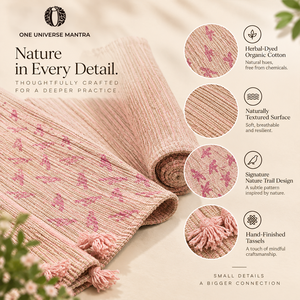 Esterilla de yoga ONE UNIVERSE MANTRA Natural Trail Pink, de algodón orgánico con tintes herbales, ligera y plegable. - Product Image 6