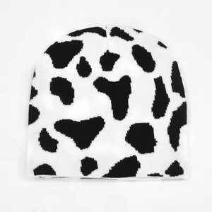 VYRRA INTERNATIONAL Unisex Solid Green Beanie Hat Customize Material Knitted <b>Winter</b> <b>Cap</b> Casual Style Adjustable Head - Product Image 1