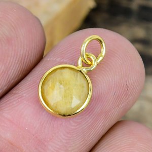 Collier avec pendentif en saphir jaune naturel de forme ronde, pierre précieuse, chaîne en or 18 carats micro-plaqué sur argent sterling 925 - Product Image 3