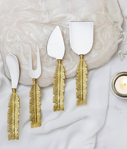 ชุดอุปกรณ์ครัวทองเหลืองสำหรับชีส ด้ามจับรูปใบไม้ มีดชีสทองเหลืองทันสมัย ชุดมีดปาดเนยและชีส - Product Image 1