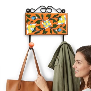 Gancho de Pared de Metal Rústico con Diseño de Azulejos Florales, 2 Ganchos, Perchero Decorativo de Cerámica Naranja - Product Image 2