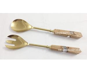 Ensemble cuillère et fourchette à salade en métal de qualité supérieure avec manche en bois et résine pour ustensiles de cuisine - Product Image 1