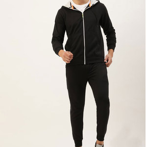 Survêtement uni pour homme pour des mouvements confortables, ensemble de survêtement durable pour homme pour un style de vie actif - Product Image 1