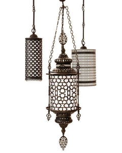 Juego de tres lámparas colgantes marroquíes de latón antiguo con filigrana, estilo farol, brillo exótico - Product Image 6