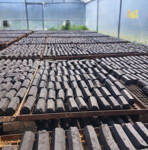 ถ่านไม้เนื้อแข็งรูปหกเหลี่ยมเกรดร้านอาหาร คาร์บอนสูง ติดไฟนาน 5-7 ชั่วโมง สำหรับทำบาร์บีคิว - Product Image 6