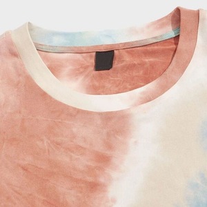 Camiseta de Manga Corta con Cuello Redondo y Estampado Tie-Dye para Hombre, Corte Regular, Diseño Informal con Patrón Tejido - Product Image 5