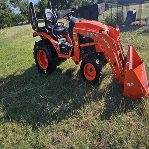 Tracteur Kubota B2601 de haute qualité pour usage agricole, avec conception compacte et utilitaire, fonctionnement fiable et performances robustes. - Product Image 4