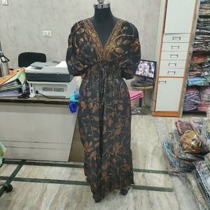 Women's Boho Maxi <b>Dress</b> V Neck Puff Sleeve Floral Tiered <b>Elastic</b> <b>Waist</b> - Product Image 2