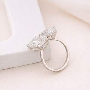 Anillo de Compromiso de Diamante Moissanite de Corte Redondo Elegante, Muy Solicitado, para Joyería de Boda, Disponible para Suministro al por Mayor - Product Image 6