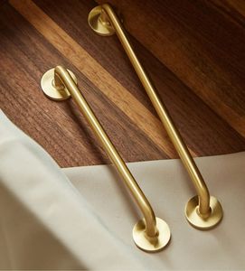Manijas y Perillas de Latón Dorado Estilo Nórdico Americano al por Mayor para Gabinetes de Cocina, Armarios y Cajones - Product Image 1