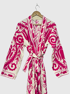 Veste en velours rose pour femmes grandes tailles, col mandarin, manches longues, motif floral brodé à la main, manteau long, vêtements de printemps - Product Image 5
