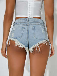 Shorts en jean taille haute style vintage pour femme, sexy, coupe skinny, pour l'été et les soirées en boîte de nuit, avec détails déchirés et bandes enveloppantes - Product Image 3
