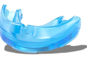 Protège-dents sportif en silicone HAWK SPORTS INDUSTRIES pour la boxe - Anti-ronflement, ajustable, moulable, taille universelle - Product Image 4