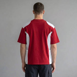 T-shirt rouge à manches courtes pour homme, col rond, avec empiècements en maille blanche, respirant, coupe classique, logo imprimé sur le devant - Product Image 2