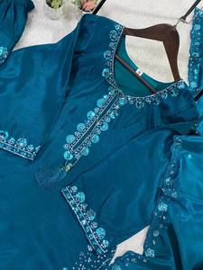 Ensemble Salwar Chinon brodé avec dupatta et travail de sequins, style Farshi, vêtements ethniques, vente en gros - Product Image 5