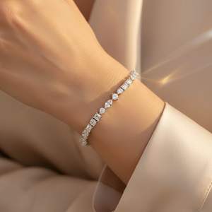 กำไลข้อมือเพชรทรงผสม 13.20 กะรัต ดีไซน์หรูหราประดับเพชรแบบหนามเตย - Product Image 6