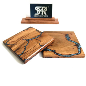 Posavasos de resina de madera rústica Juego de posavasos cuadrados de madera de acacia hechos a mano con incrustaciones de epoxi azul para decoración de Bar y cocina en casa - Product Image 4