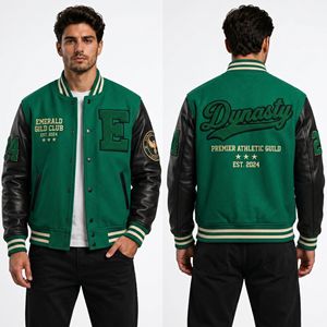 Chaqueta Varsity con Mangas de Cuero en Tono Negro, Cuerpo de Lana Premium, Estilo Urbano Monocromático para Hombre - Product Image 5