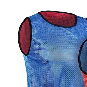 2022 Wholesale Custom Cheap Soccer Training <b>Bibs</b> Reversible Sports <b>Football</b> 100% Polyester Custom Logo High Quality Solid Color - Product Image 3
