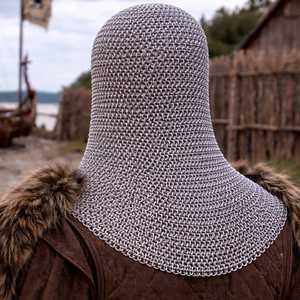 Coif en maille de fer Wolfguard – Capuche médiévale pour reconstitution historique - Product Image 3