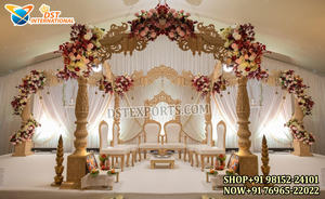 Mandap de Madera Tradicional para Bodas Gujarati, Elegante Mandap de Estilo Abierto con Acabado Dorado, Compre Mandapam para Bodas Tamil de Mayur-Design en EE. UU. - Product Image 5