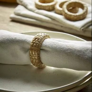 Anillo para servilletas de ratán hecho a mano, de alta calidad, ecológico, duradero, decoración de mesa. - Product Image 1