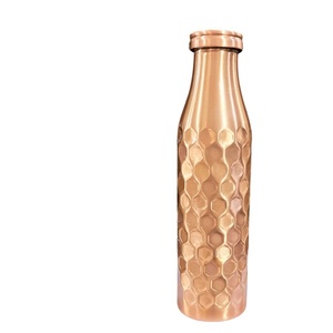 Botella de Agua de Cobre Puro Martillado de 1000 ml, a Prueba de Fugas, Recipiente Ayurvédico para Beber, Diseño de Corte de Diamante de Lujo, Cobre Hecho a Mano en India - Product Image 3