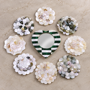 Miroir léger en nacre fait main, moderne et personnalisé, de qualité supérieure, pour la vente en gros de Noël par Stonecrafts International - Product Image 1