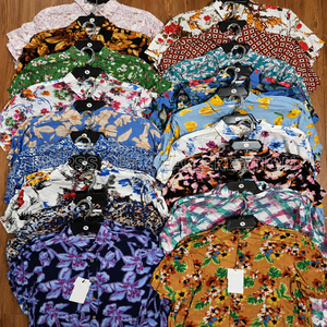 Chemises Hawaïennes Décontractées à Manches Courtes en Coton Imprimé Floral Aloha pour Hommes et Femmes, Personnalisables OEM/ODM, Idéales pour les Vacances et les Plages Tropicales - En Stock - Product Image 5