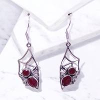 Boucles d'oreilles pendantes en argent sterling 925 faites à la main, motif toile d'araignée, design créatif araignée, bijoux gothiques, boucles d'oreilles avec pierres précieuses