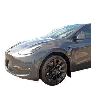 Tesla Model Y Long Range AWD 2024, conduite à gauche - Product Image 1