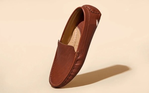 Mocasines de cuero genuino de lujo diseñados con artesanía premium, zapatos cómodos sin cordones, perfectos para un estilo casual de negocios. - Product Image 5