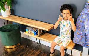 โต๊ะคอนโซลไม้เนื้อแข็งพร้อมชั้นวางของและขาเหล็กทรงแฮร์พิน โต๊ะทางเข้าสไตล์โมเดิร์นสำหรับบ้าน อพาร์ตเมนต์ และใช้งานเชิงพาณิชย์ - Product Image 2