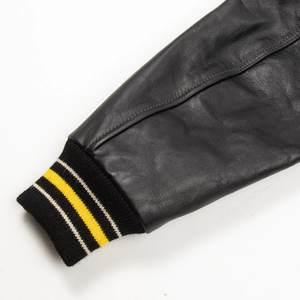 Blouson Bomber Varsity Homme Femme en Laine Noire Foncée de Haute Qualité avec Col Montant et Détails en Cuir Véritable – Vente en Gros - Product Image 4