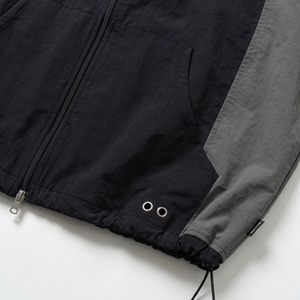 Chaleco Cortavientos sin Mangas con Capucha en Negro y Gris al por Mayor |   Chaleco Ligero para Actividades al Aire Libre |   Proveedor de Ropa Deportiva OEM - Product Image 4