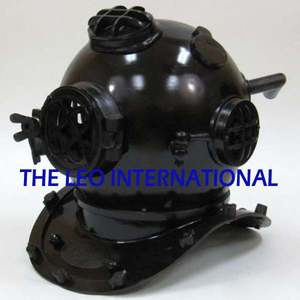 Casque de plongée nautique indien fait main en métal noir, organisateurs de bureau et de tiroirs personnalisés, en vente à prix avantageux - Product Image 6