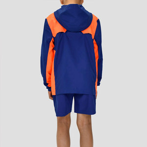 Conjunto Deportivo de Dos Piezas Personalizado OEM, Chaqueta Cortavientos con Cierre de 1/4 y Pantalones Cortos de Nailon Unisex para Hombre - Product Image 2