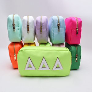 กระเป๋าเครื่องสำอางสำหรับสาวๆ ขนาดใหญ่ รุ่นฮิตขายดีปี 2026 กันน้ำ จัดเก็บของได้ในขั้นตอนเดียว พร้อมซิปปิด สำหรับเดินทาง - Product Image 3