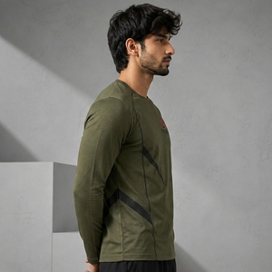 Camiseta de Manga Larga para Hombre, Diseño Casual Versátil, Material Transpirable y Cómodo, Estilo Clásico para Uso Diario - Product Image 2