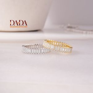 Bague Éternité Raffinée en Diamants Baguette avec Diamants de Laboratoire – Bijou Chic Quotidien, Idéal pour Anniversaire et Cadeau d'Anniversaire - Product Image 4