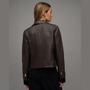 Veste en cuir de vachette pour femme de qualité supérieure, imprimée et brodée, veste de moto d'hiver, veste en cuir élégante et tendance pour femme - Product Image 5