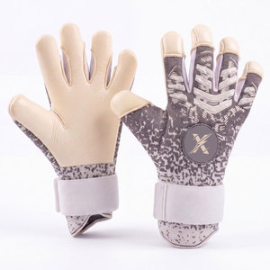 Gants de gardien de but professionnels en caoutchouc respirant avec paume en latex pour une meilleure adhérence, conception à doigts complets et sangle de poignet réglable pour le football - Product Image 1