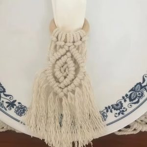 Salvamanteles y Anillo para Servilletas de Macramé Hechos a Mano, Decoración de Mesa Estilo Boho - Product Image 1