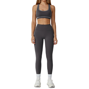 Ensemble de yoga haute visibilité, vêtements de sport personnalisés avec logo, vêtements de sport à séchage rapide, sans couture, en coton et polyester, imprimés, élégants et tendance - Product Image 1
