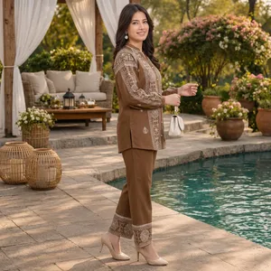 ชุดผ้าฝ้ายปักลายสีน้ำตาลสำหรับผู้หญิง แขนยาว กางเกงขายาว สไตล์โบฮีเมียน ใส่ได้ทุกฤดูกาล คอวี ทรงปกติ - Product Image 4