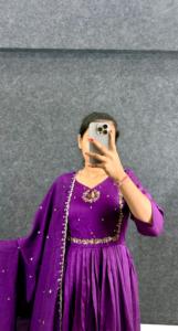 ชุดเดรส Anarkali แบบเย็บเต็มตัวสำหรับงานแต่งงานและงานปาร์ตี้ ชุดเดรสสไตล์ปากีสถานจากซัพพลายเออร์อินเดีย - Product Image 2