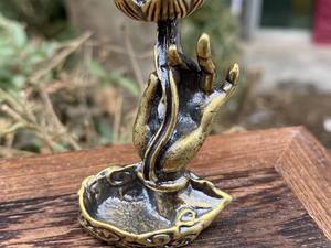 Brûleur d'encens en métal durable, écologique, de style indien, conçu pour un usage domestique, avec options personnalisables - Product Image 3