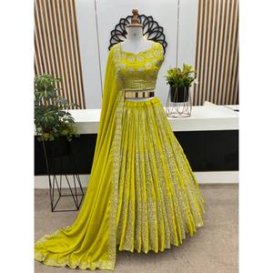 Lehenga choli ชุดแต่งงานชุดแต่งงานชุดแต่งงานลำดับงานเย็บปักถักร้อยที่สวยงาม - Product Image 1