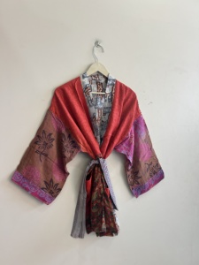 Lot assorti de robes kimono en soie pour femmes, longueur courte, style vintage, robe kimono d'été, vêtement de plage - Product Image 4