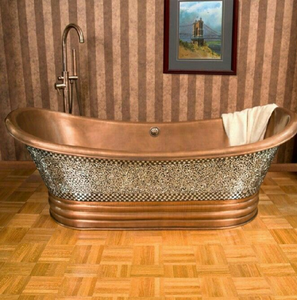 Bañera doble de cobre martillado en un baño de diseño rústico con techos de madera y piedra. Disponible a precios de mayorista. - Product Image 4